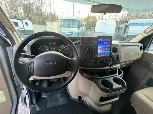 Used 2018 Ford E-350 and Econoline 350 Super Duty w/ Motorhome Prep Package image 10