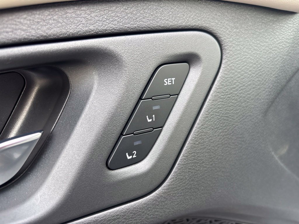 Certified 2023 Nissan Ariya AWD image 19