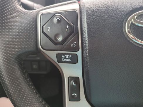 Used 2019 Toyota Tacoma SR5 image 31