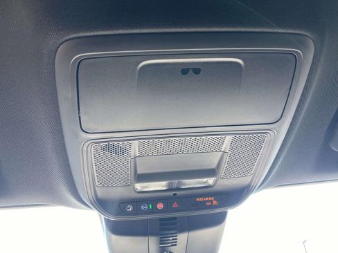 New 2026 Chevrolet Traverse LT w/ Midnight/Sport Edition image 24