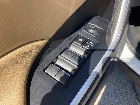 Used 2023 Toyota RAV4 XLE Premium image 22