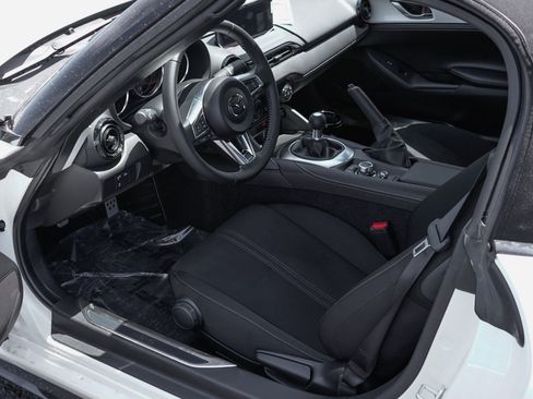 New 2026 MAZDA MX-5 Miata Club w/ Appearance Package RWD image 19