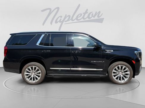 Used 2024 GMC Yukon Denali AWD/4WD image 9