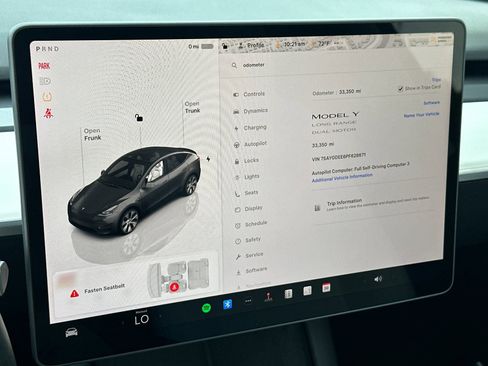 Used 2023 Tesla Model Y Long Range AWD/4WD image 23