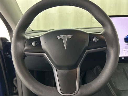 Used 2023 Tesla Model Y Long Range AWD/4WD image 8