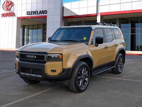 Used 2024 Toyota Land Cruiser image 4