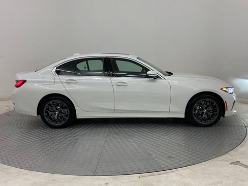 Used 2025 BMW 330i xDrive Sedan w/ Convenience Package AWD/4WD image 7