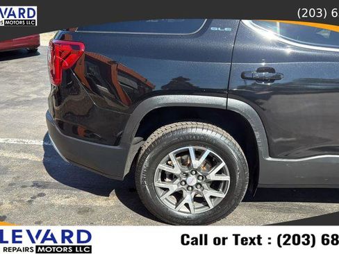 Used 2021 GMC Acadia SLE w/ Driver Convenience Package image 11