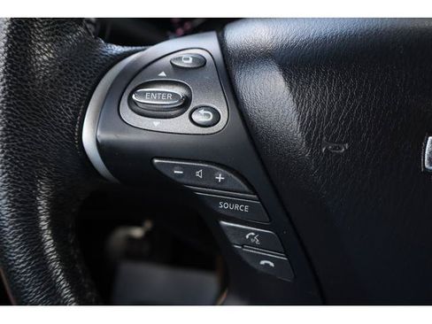 Used 2013 Nissan Pathfinder SV AWD/4WD image 12