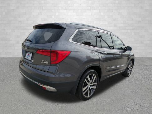 Used 2018 Honda Pilot Elite image 2