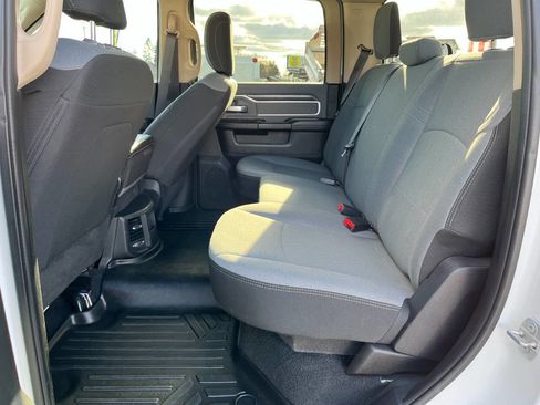 Used 2019 RAM 2500 Big Horn image 16