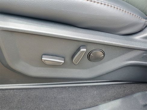 New 2025 Ford F250 Lariat w/ Lariat Ultimate Package image 9