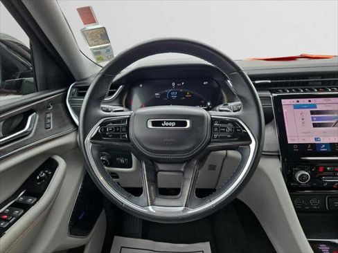 Certified 2022 Jeep Grand Cherokee L Overland w/ Luxury Tech Group IV image 12