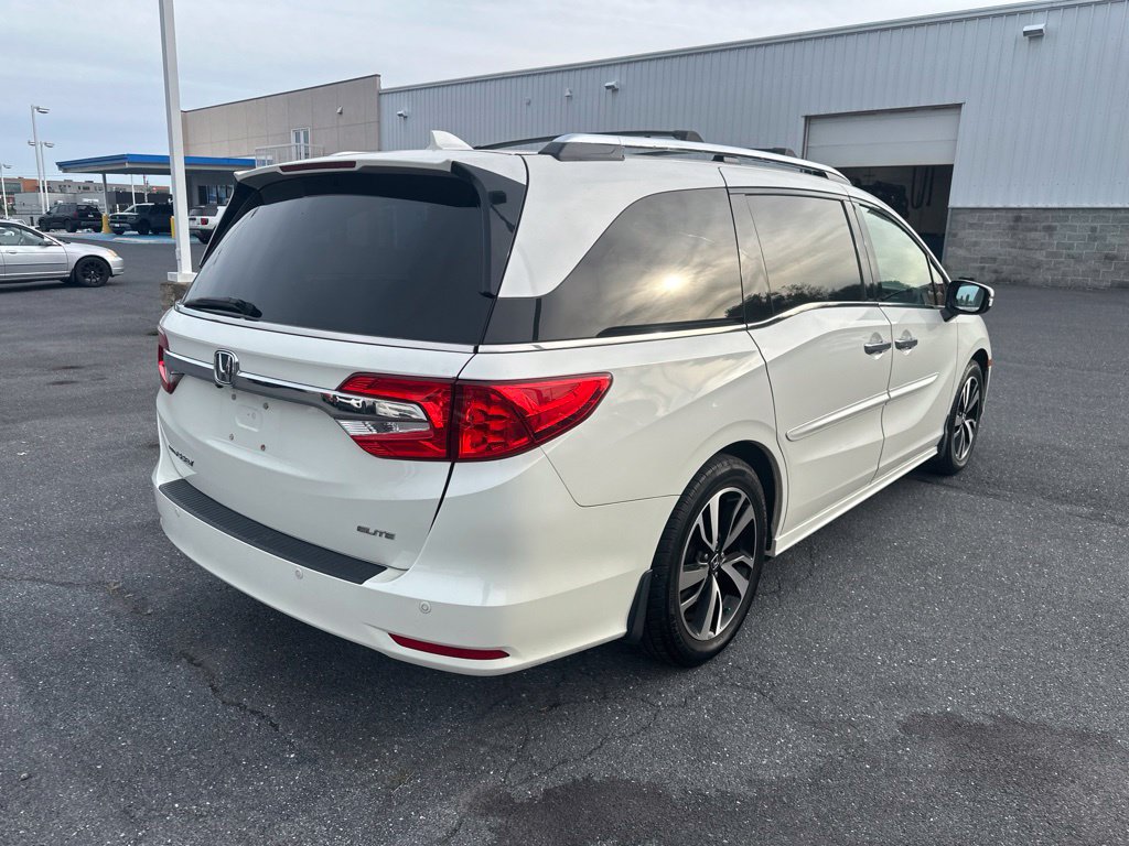 Used 2019 Honda Odyssey Elite image 3