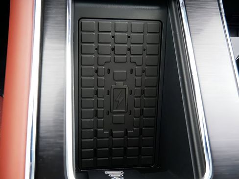 Used 2025 Lincoln Aviator Reserve w/ Equipment Group 201A AWD/4WD image 24