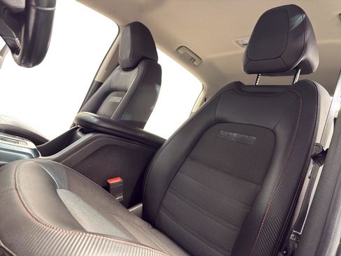 Used 2015 GMC Canyon SLE w/ All-Terrain Package image 14