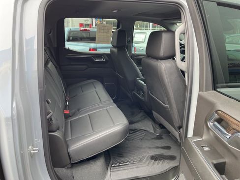 Used 2024 Chevrolet Silverado 1500 LT Trail Boss w/ LT Trail Boss Premium Package image 37