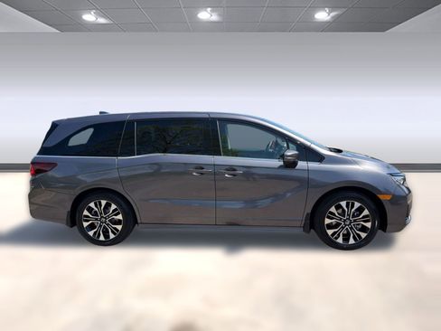 New 2026 Honda Odyssey Elite image 8