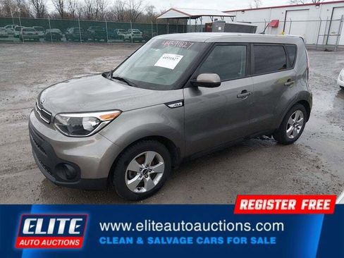 Used 2017 Kia Soul image 3