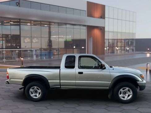 Used 2002 Toyota Tacoma PreRunner image 7