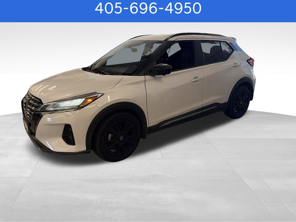 Used 2021 Nissan Kicks SR w/ SR Premium Package FWD image 1