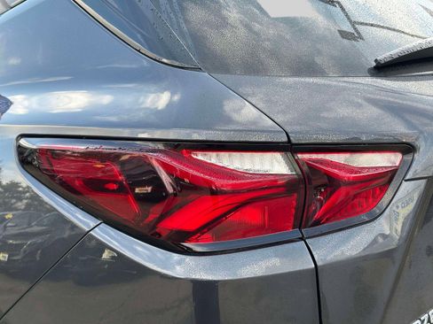 Certified 2022 Chevrolet Blazer Premier w/ Enhanced Convenience Package image 8