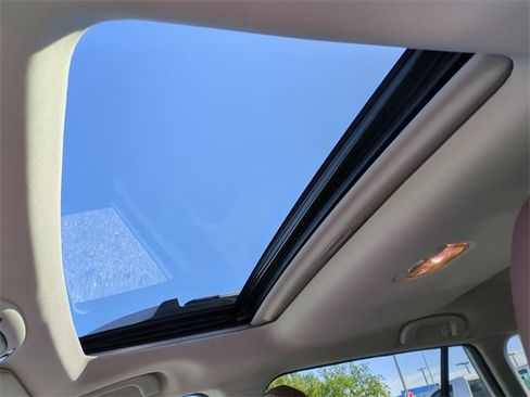 Used 2020 Subaru Outback Touring image 23