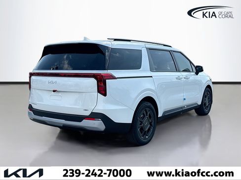 New 2026 Kia Carnival EX FWD image 6