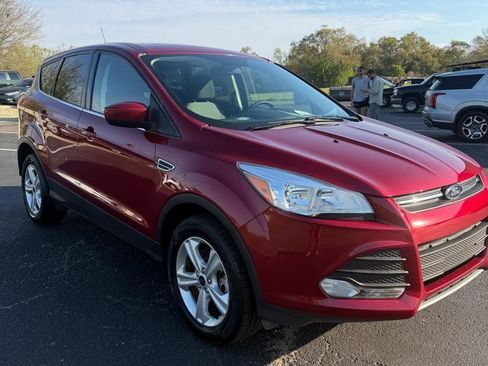 Used 2016 Ford Escape SE image 8