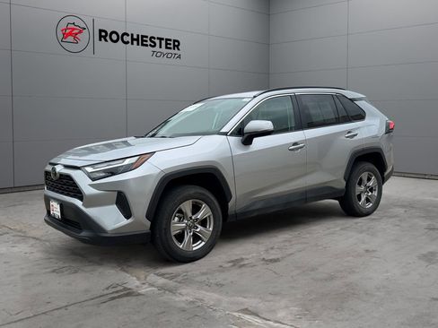 Certified 2025 Toyota RAV4 XLE AWD/4WD image 7