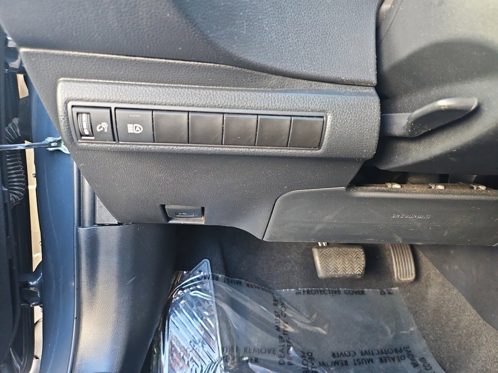 Used 2024 Toyota Corolla LE FWD image 25