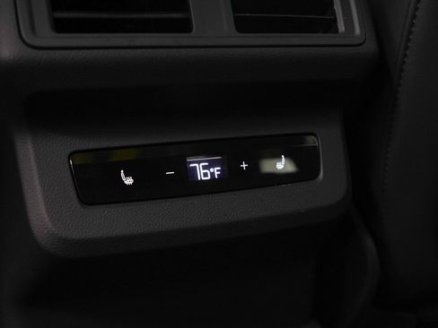 Used 2025 Audi SQ5 Prestige AWD/4WD image 16