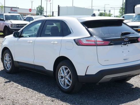 Used 2023 Ford Edge SEL w/ Convenience Package AWD/4WD image 9