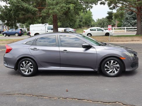 Used 2016 Honda Civic EX image 3