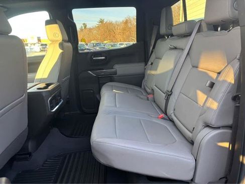 Used 2022 Chevrolet Silverado 1500 LTZ w/ LTZ Convenience Package II AWD/4WD image 23