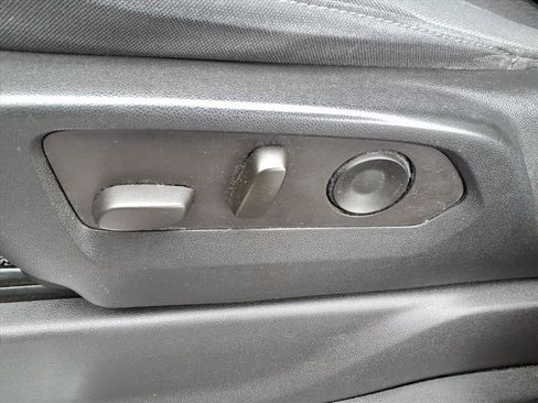 Used 2022 GMC Sierra 1500 Elevation image 5