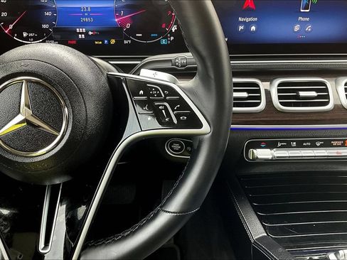 Used 2024 Mercedes-Benz GLS 450 4MATIC image 28