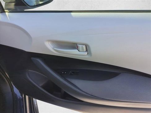 Used 2025 Toyota Corolla LE FWD image 24