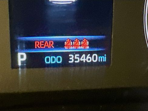 Used 2024 Toyota Corolla SE image 19