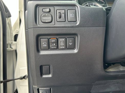 Used 2023 Toyota 4Runner Limited AWD/4WD image 19