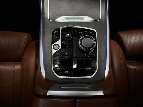 Certified 2024 BMW X7 M60i w/ Executive Package image 36