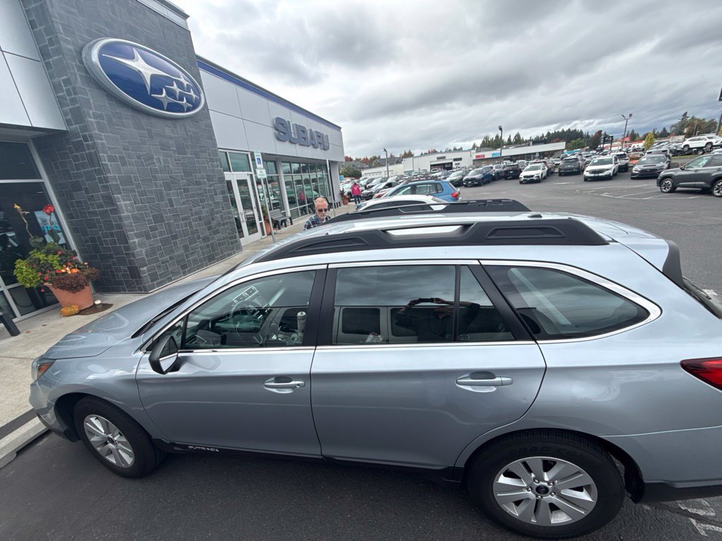 Used 2019 Subaru Outback 2.5i AWD/4WD image 6