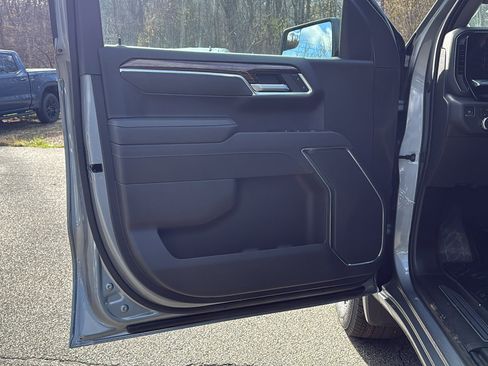 New 2026 GMC Sierra 1500 Elevation image 7