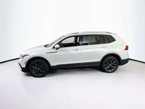 Used 2023 Volkswagen Tiguan SE AWD/4WD image 8