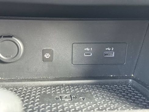 Used 2025 Nissan Pathfinder SL FWD image 24