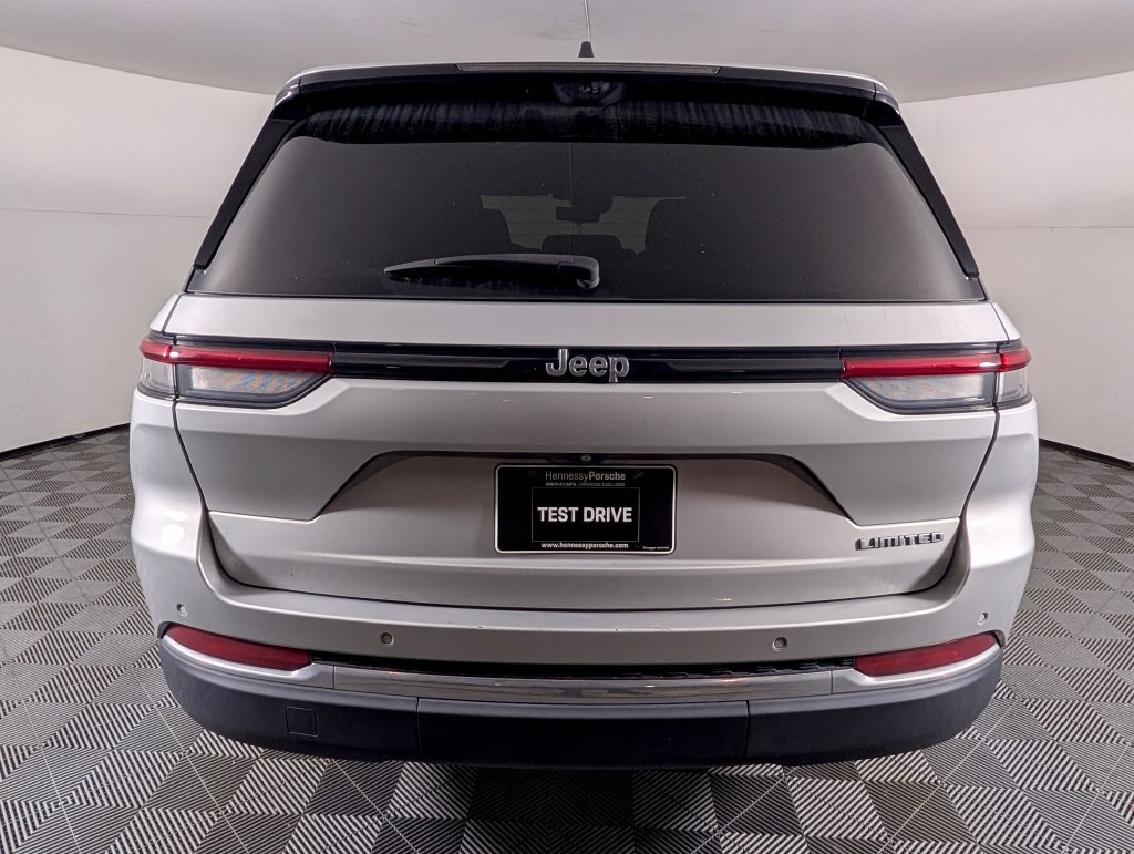 Used 2022 Jeep Grand Cherokee Limited w/ Luxury Tech Group II RWD image 7