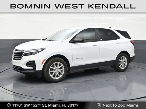 Used 2024 Chevrolet Equinox LS FWD image 1