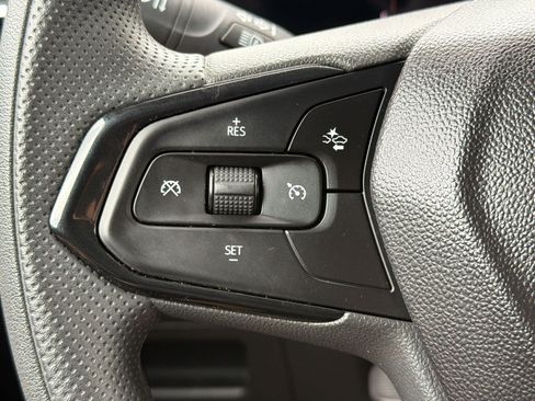 Used 2025 Chevrolet TrailBlazer LT FWD image 16