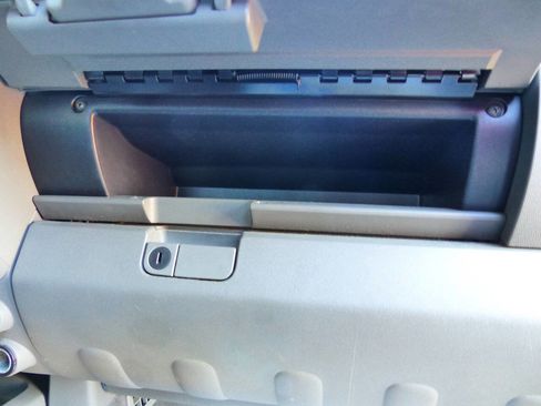 Used 2019 Nissan Frontier SL image 47