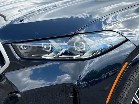 Used 2026 BMW X6 xDrive40i image 9